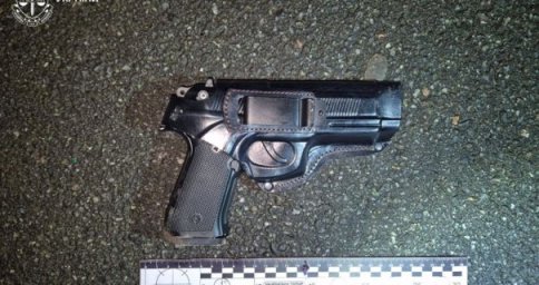 У Вінниці озброєний чоловік за годину пограбував дві кав’ярні: підозрюваного затримано У Вінниці озброєний чоловік за годину пограбував дві кав’ярні: підозрюваного затримано