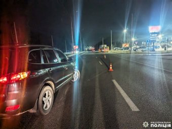 Біля Рівного позашляховик збив жінку: потерпіла у реанімації