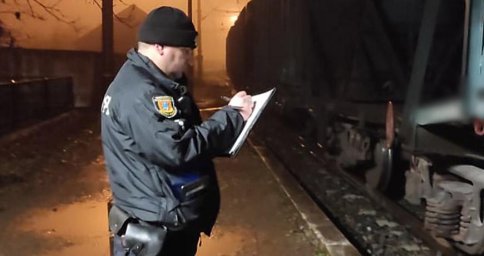 На Одещині жінка загинула під потягом, рятуючи свою козу На Одещині жінка загинула під потягом, рятуючи свою козу