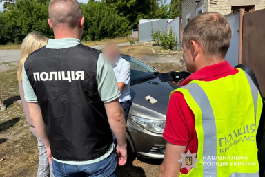 На Тернопільщині затримали посадовця, який вимагав хабар у 50 тисяч гривень