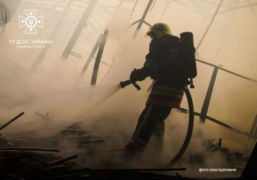 На Львівщині рятувальники ліквідували пожежу в житловому будинку