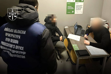 Катував малолітніх дітей співмешканки: у Фастові затримали чоловіка