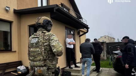 Топпосадовців Держпраці викрили у багатомільйонній корупційній схемі на Прикарпатті