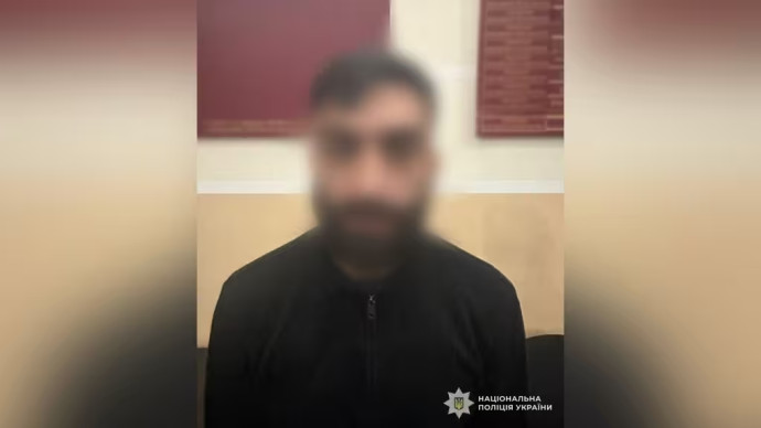 27-річний мукачівець погрожував убивством цивільній дружині та молотком побив її батька