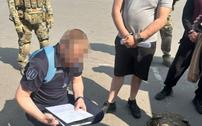 За $3000 повернення із СЗЧ без наслідків: корупційну схему викрили у Миколаївській області