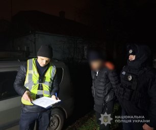 У Сумах затримали рецидивіста, який продавав наркотики через Telegram