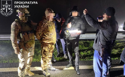 На Дніпропетровщині викрили схему незаконного вивезення військових з частин