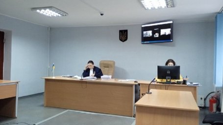 У Павлограді не розпочали розгляд справи мера Тернівки через клопотання