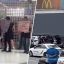 У ТРЦ Lavina Mall у Києві молодики влаштували бійку з поліцією та намагались штурмувати магазин