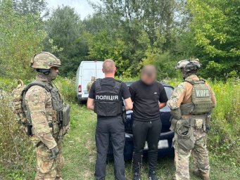На Закарпатті чоловік пропонував $36 тис. прикордонникам за переправлення вісьмох ухилянтів