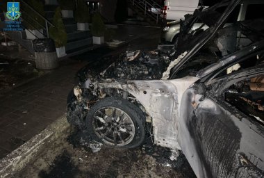 На Львівщині чоловік з помсти підпалив авто знайомого