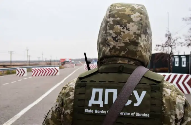 Прикордонник із КПП «Ужгород» утік до Словаччини та попросив притулку