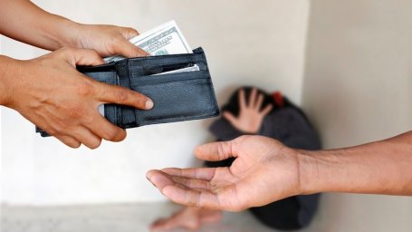 В Одесі підозрювану в організації торгівлі дітьми відправили під варту