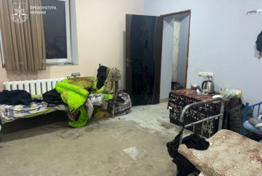 Сім років в’язниці за замах на вбивство в уманському гуртожитку Сім років в’язниці за замах на вбивство в уманському гуртожитку