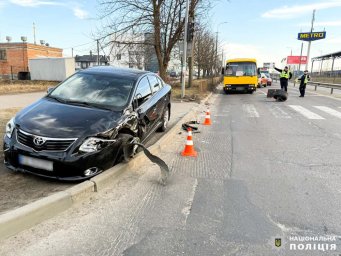 ДТП у Рівному: постраждали пенсіонерка та підліток