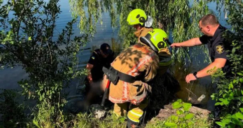На Кіровоградщині жінка втопилась у ставку: тіло виявили місцеві жителі
